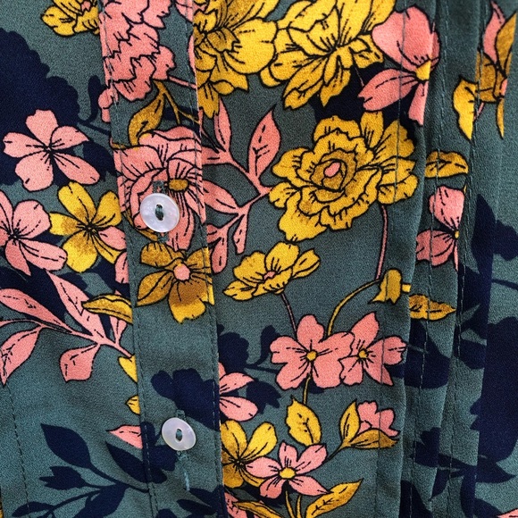 💚 NWT Nanette Lepore  Lora Button Down Top - Size Small 💚 - Picture 9 of 9